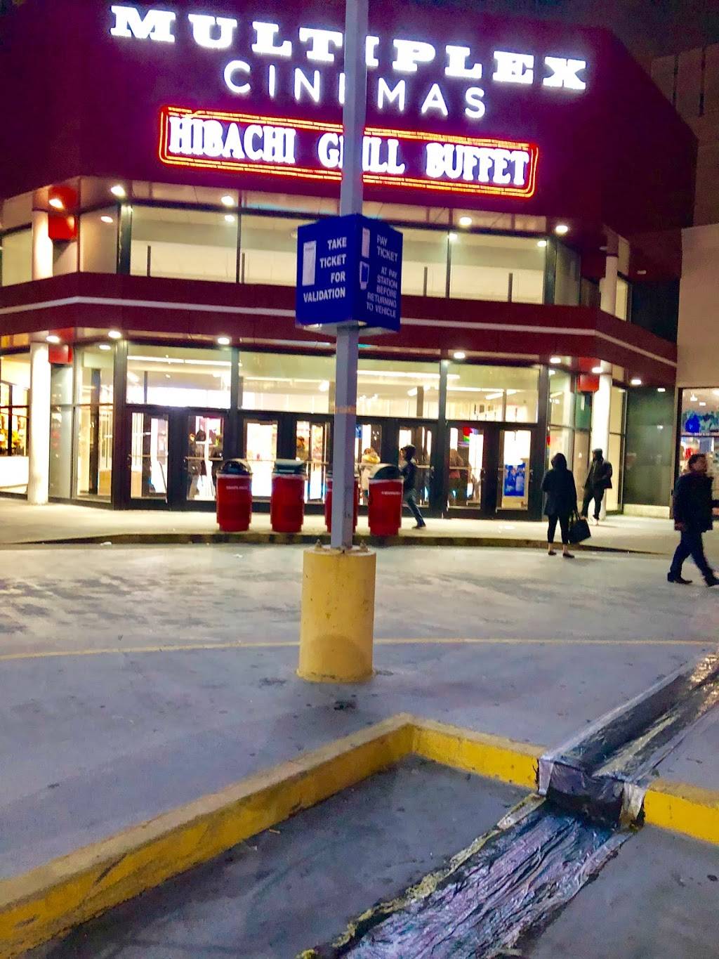 Checkers | restaurant | 260 E 161st St, Bronx, NY 10451, USA | 7185857777 OR +1 718-585-7777