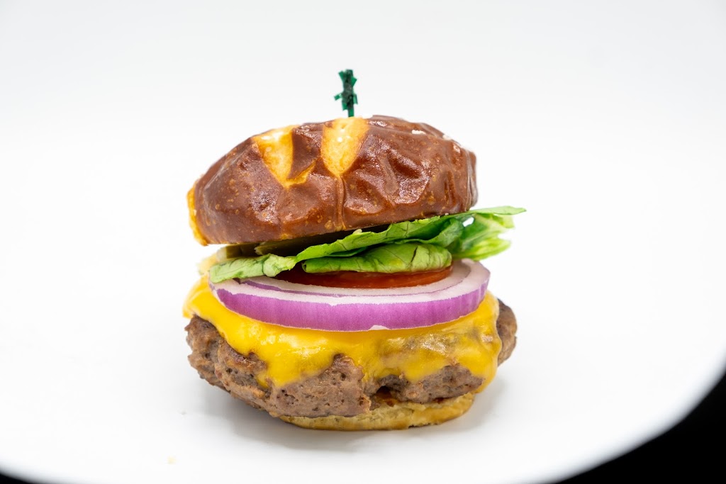 Lovotti Pizza Pub | restaurant | 946 N Yosemite St, Stockton, CA 95203, USA | 2094513416 OR +1 209-451-3416