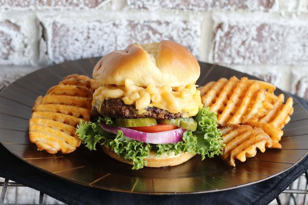 Gaslight Brewhouse | restaurant | 325 S College Ave St, Oxford, OH 45056, USA | 5132806237 OR +1 513-280-6237