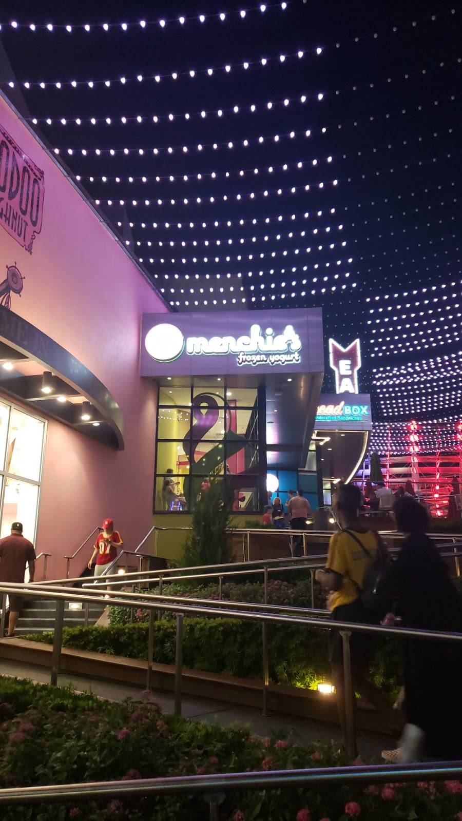 Menchies® frozen yogurt | restaurant | 6000 Universal Blvd, Orlando, FL 32819, USA | 4072243663 OR +1 407-224-3663