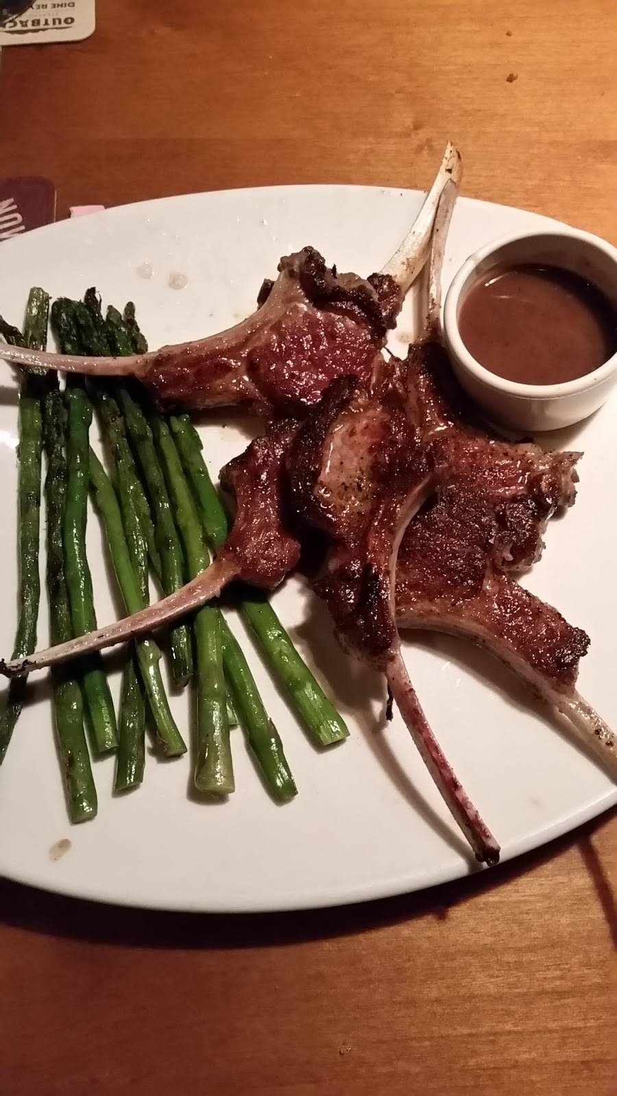 Outback Steakhouse | restaurant | 13010 Middlebelt Rd, Livonia, MI 48150, USA | 7345252476 OR +1 734-525-2476