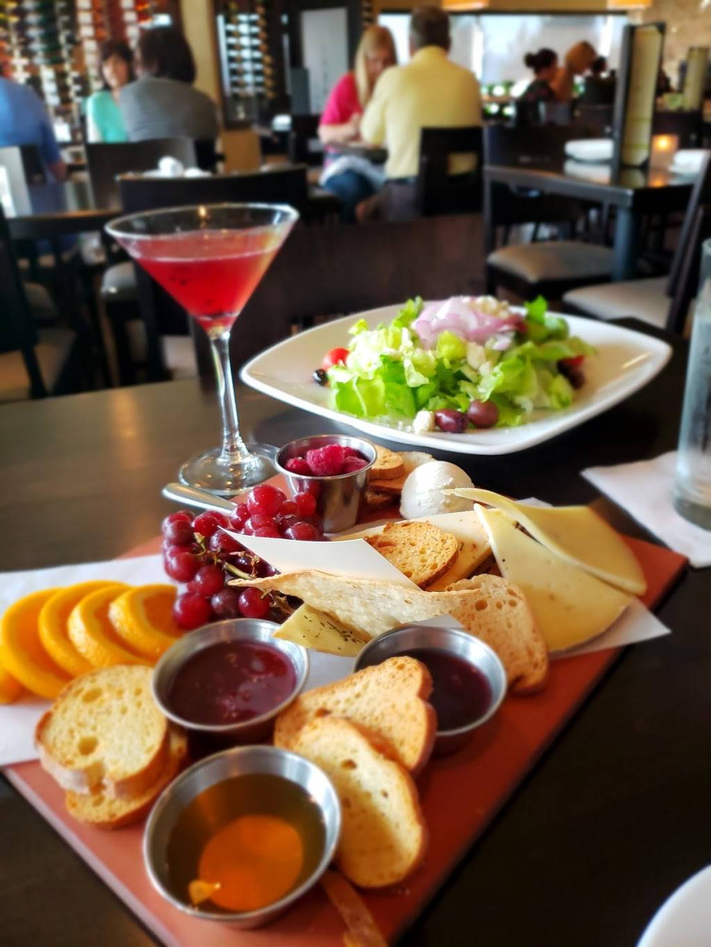 Harvest Seasonal Grill & Wine Bar - Montage | restaurant | 7011 Shoppes Blvd, Moosic, PA 18507, USA | 5703423330 OR +1 570-342-3330