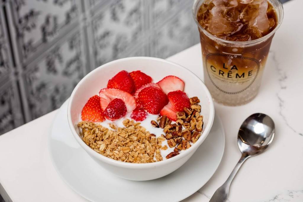 LA CREME | restaurant | 111 E Main Ave, Zeeland, MI 49464, USA | 6167721705 OR +1 616-772-1705