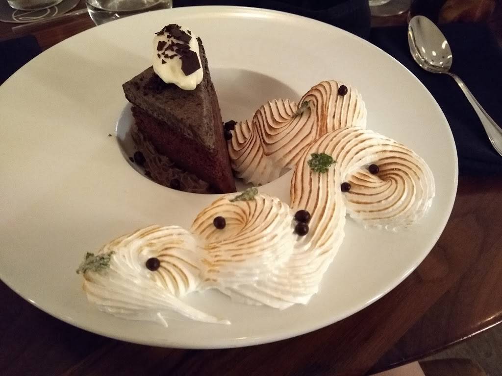 The Living Room at The Dewberry | restaurant | 334 Meeting St, Charleston, SC 29403, USA | 8435588000 OR +1 843-558-8000