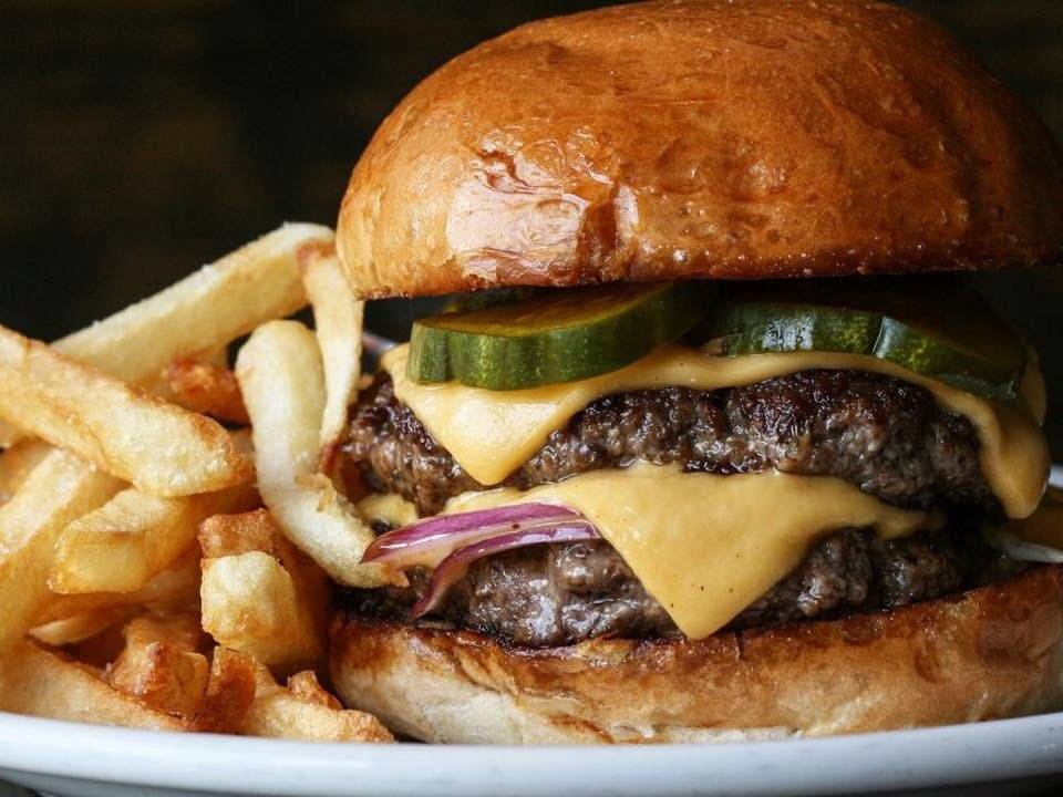 Carolyn Quinns Southern Comfort Food | restaurant | 100 John R Next to Marathon gas station, John Williams Pkwy, McDonough, GA 30252, USA | 4704882020 OR +1 470-488-2020