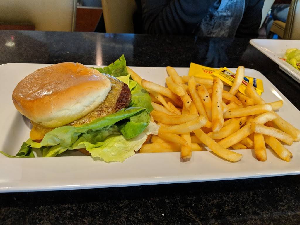 PGA Tour Grill | restaurant | Terminal 1B, 5757 Wayne Newton Blvd, Las Vegas, NV 89119, USA | 7022614328 OR +1 702-261-4328