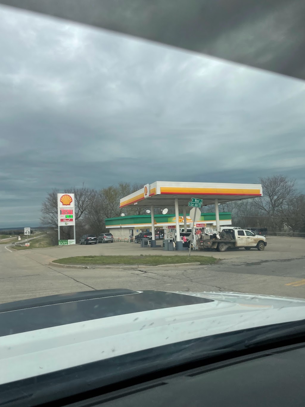 Shell | restaurant | 201 N West St, McAlester, OK 74501, USA | 9184260023 OR +1 918-426-0023