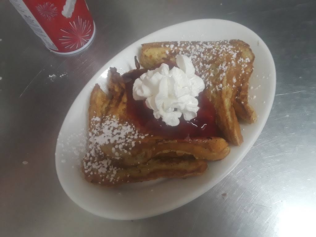 Pattys Cafe | restaurant | 205 S Main St, Le Sueur, MN 56058, USA | 5076656929 OR +1 507-665-6929