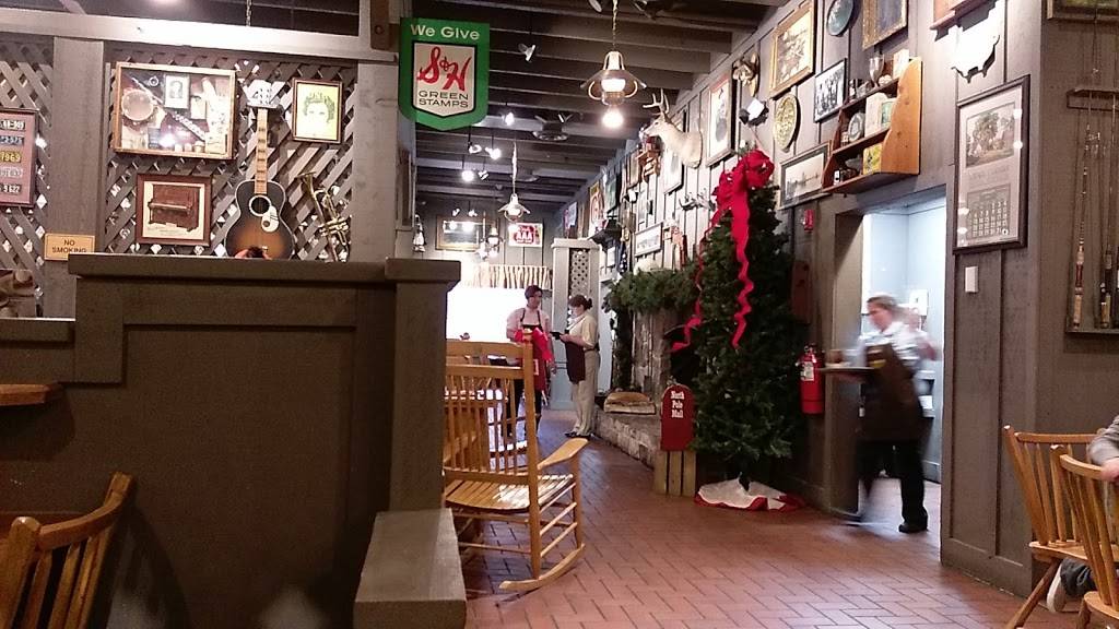 Cracker Barrel Old Country Store | restaurant | 260 Vaughan Ln, Pell City, AL 35125, USA | 2053381012 OR +1 205-338-1012