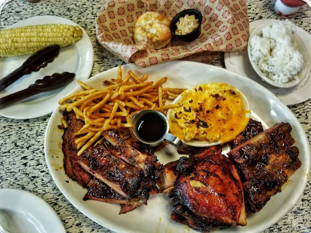 Lucilles Smokehouse Bar-B-Que | restaurant | 6220 Topanga Canyon Blvd Suite 1480, Woodland Hills, CA 91367, USA | 8183467427 OR +1 818-346-7427