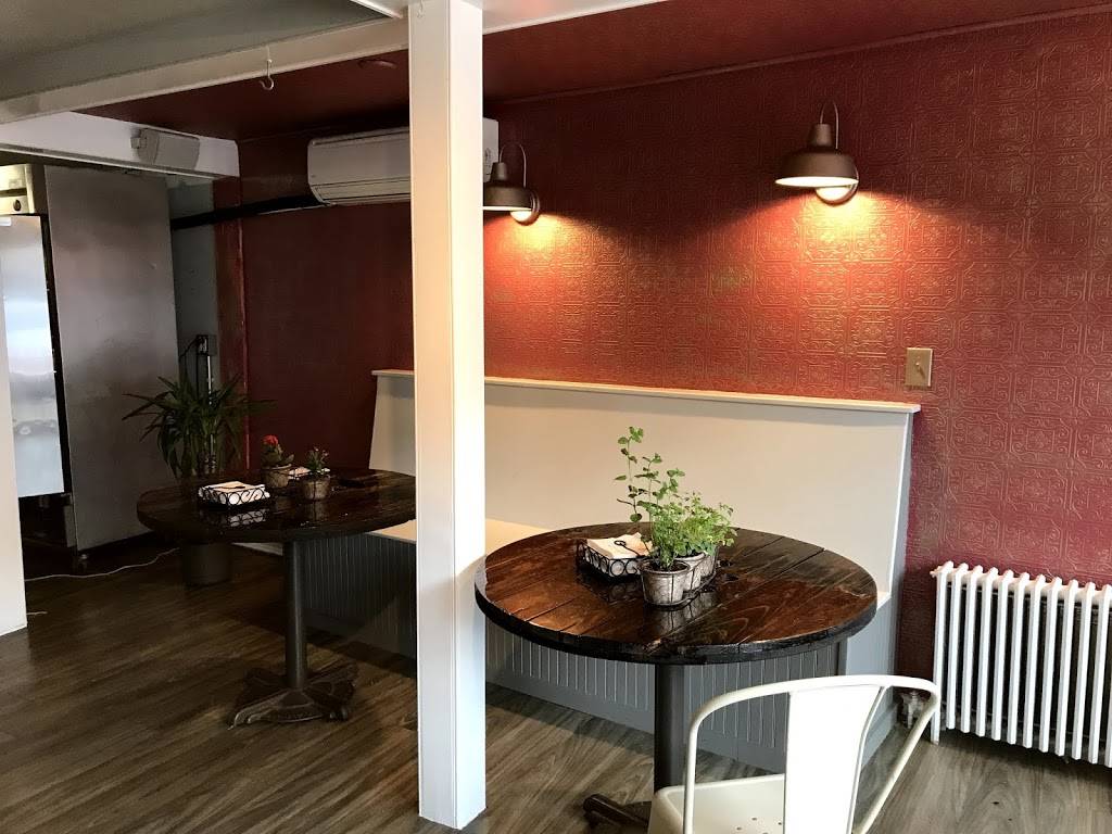 Root | restaurant | 6 Broadway, Newport, RI 02840, USA | 4018472727 OR +1 401-847-2727