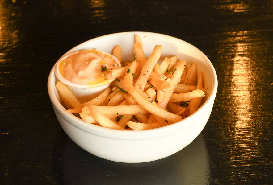 S/T Hooligans | restaurant | 4354 Leary Way NW, Seattle, WA 98107, USA | 2066594754 OR +1 206-659-4754