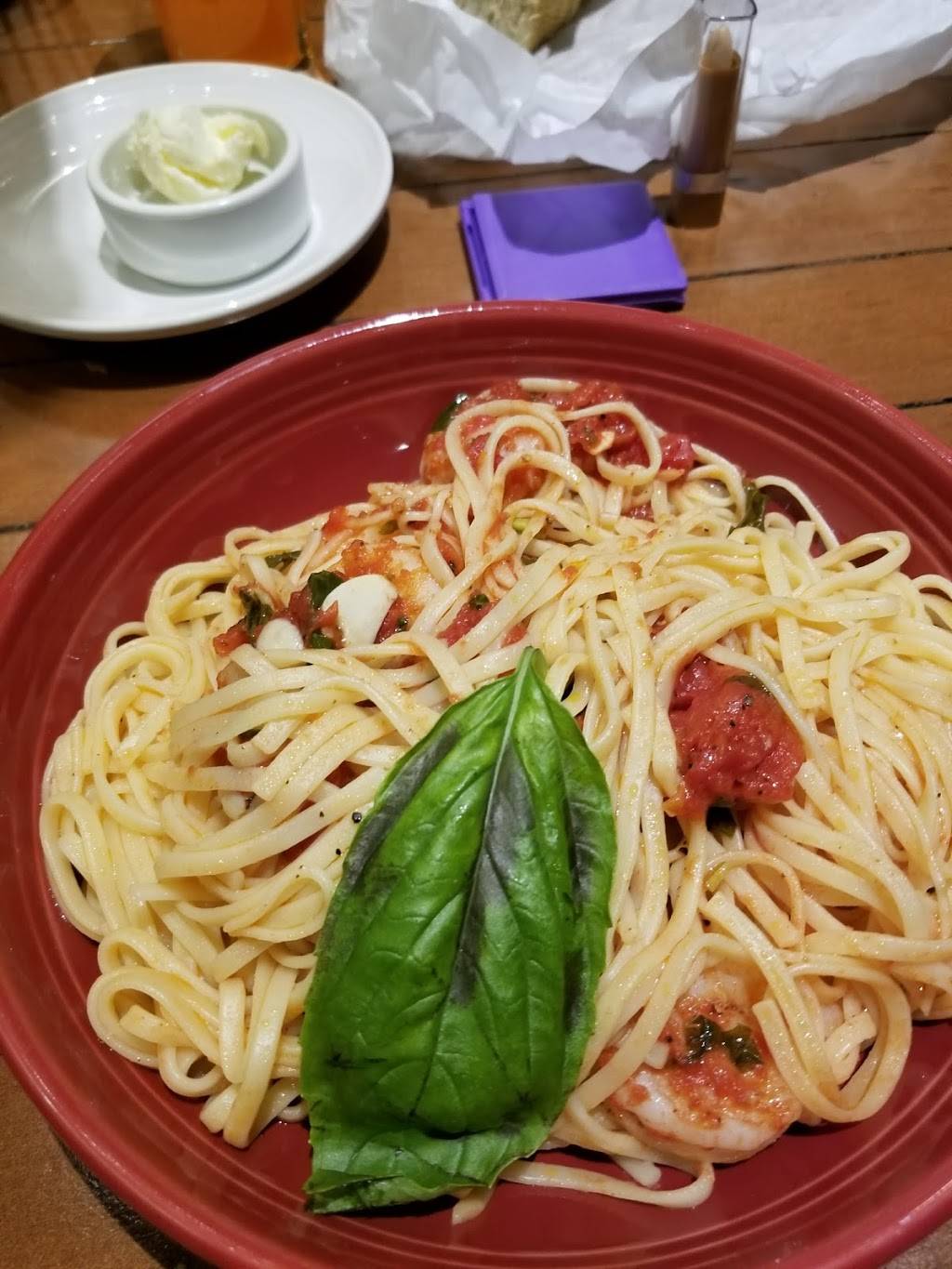 Carrabbas Italian Grill | restaurant | 49 US-41, Schererville, IN 46375, USA | 2193226097 OR +1 219-322-6097