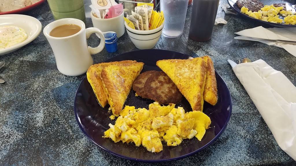 Grannys Griddle | restaurant | 5624 E Apple Ave, Muskegon, MI 49442, USA | 2315636742 OR +1 231-563-6742