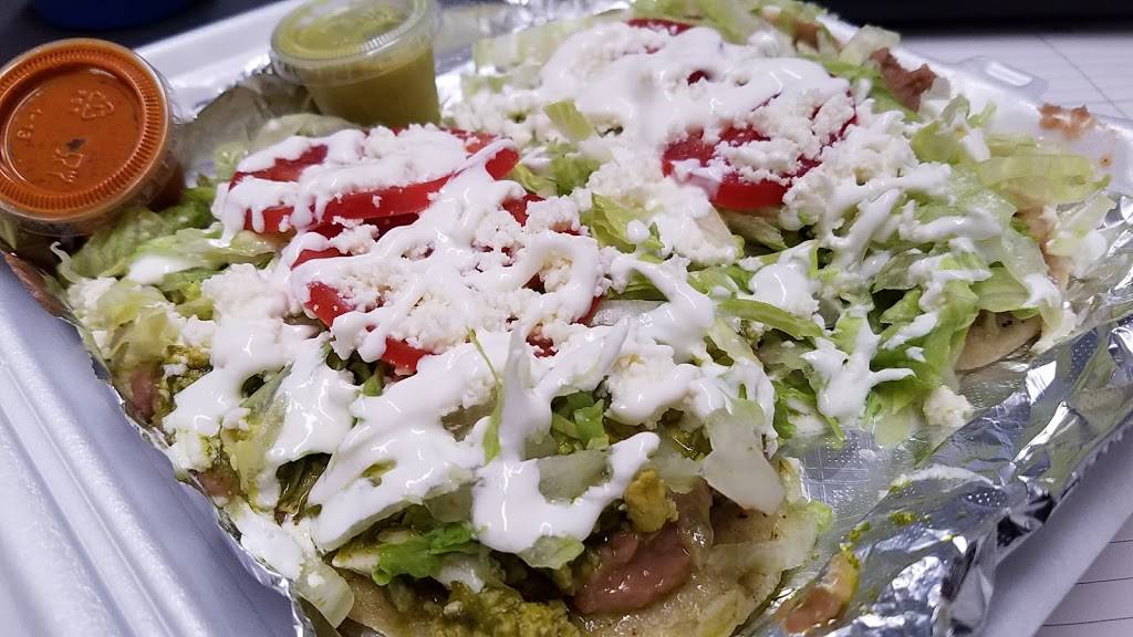 Tortilleria La Potosina | restaurant | 8238 Scyene Rd, Dallas, TX 75227, USA | 2148153995 OR +1 214-815-3995