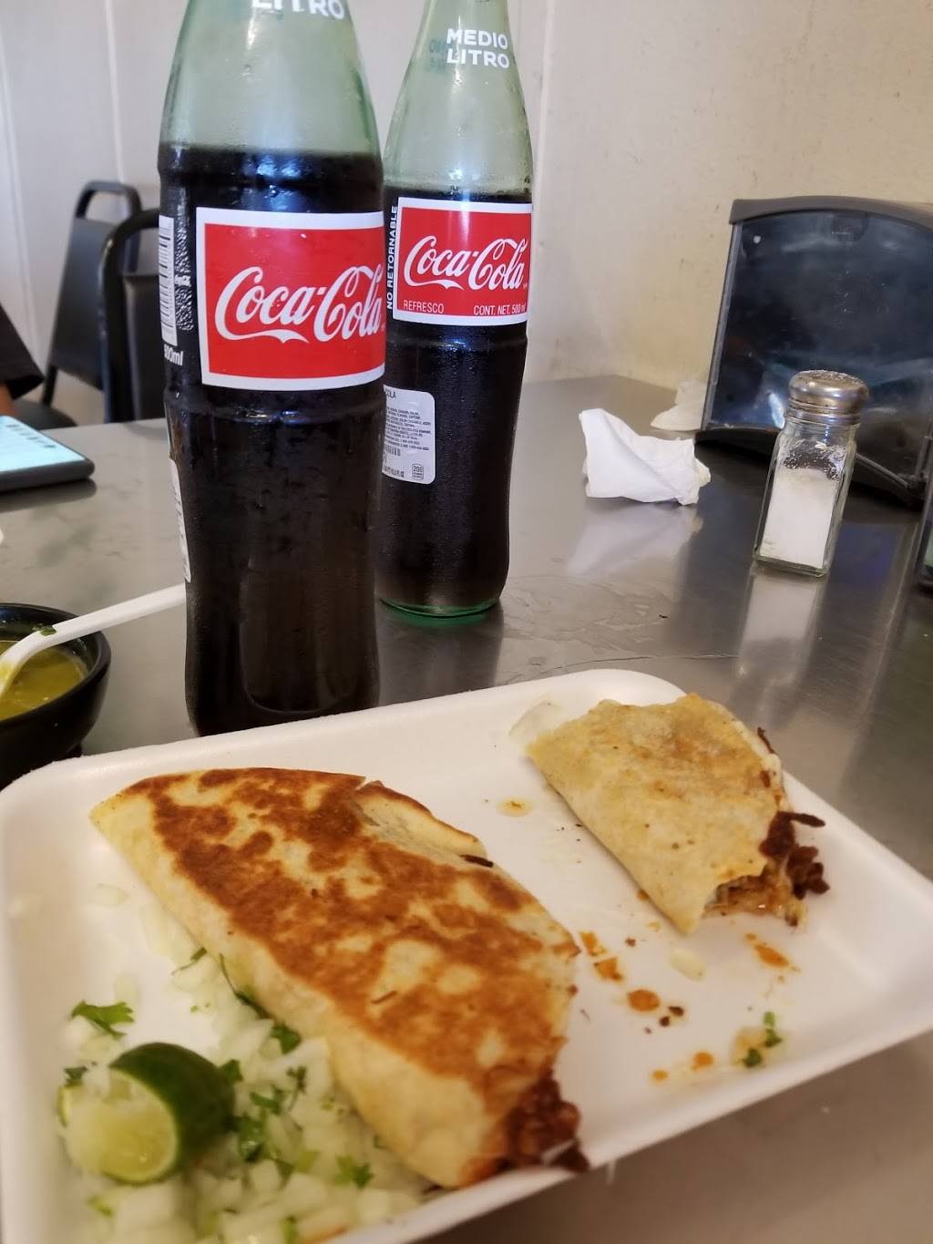 Super Antojitos Mexicanos | restaurant | 7518 Slauson Ave, Commerce, CA 90040, USA | 3237284944 OR +1 323-728-4944