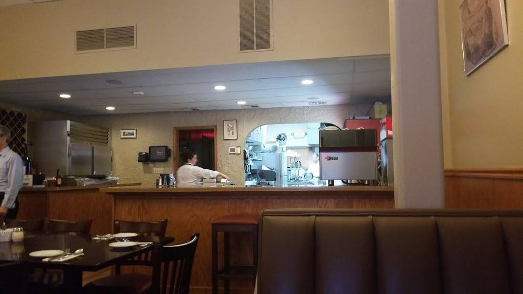 Ginos Italian Restaurant | restaurant | 1671 U.S. 9, Wappingers Falls, NY 12590, USA | 8452978061 OR +1 845-297-8061