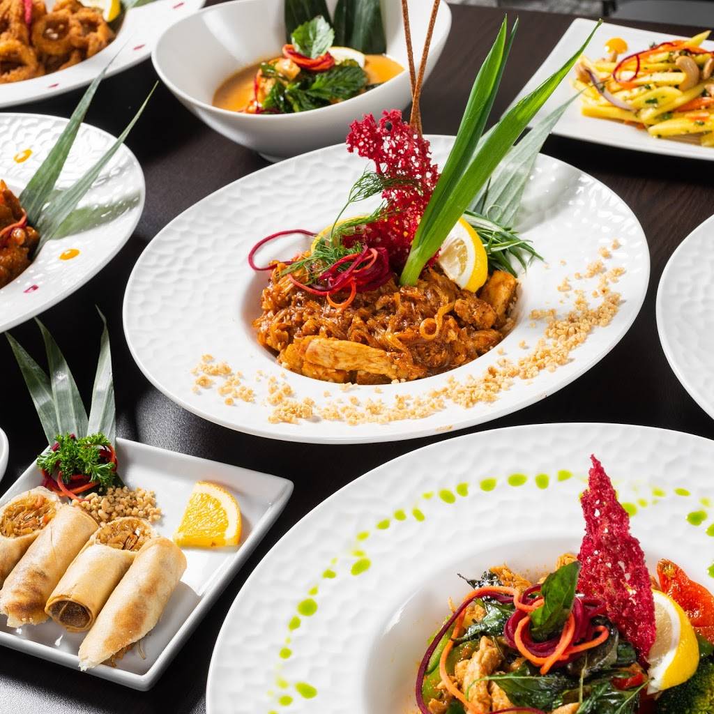 Thai One on Dundas | restaurant | 3132 Dundas St W, Toronto, ON M6P 2A1, Canada | 4165168080 OR +1 416-516-8080