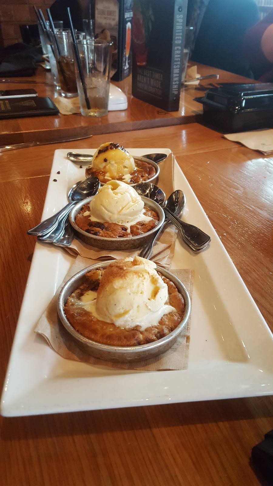 BJs Restaurant & Brewhouse | restaurant | 925 Blossom Hill Rd, San Jose, CA 95123, USA | 4082844260 OR +1 408-284-4260