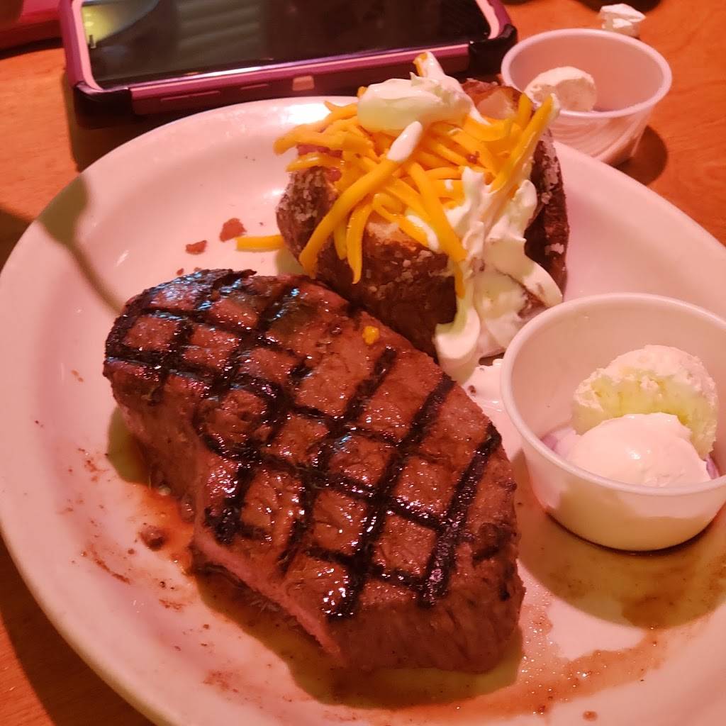 Texas Roadhouse | restaurant | 11205 S Parker Rd, Parker, CO 80134, USA | 3038055848 OR +1 303-805-5848