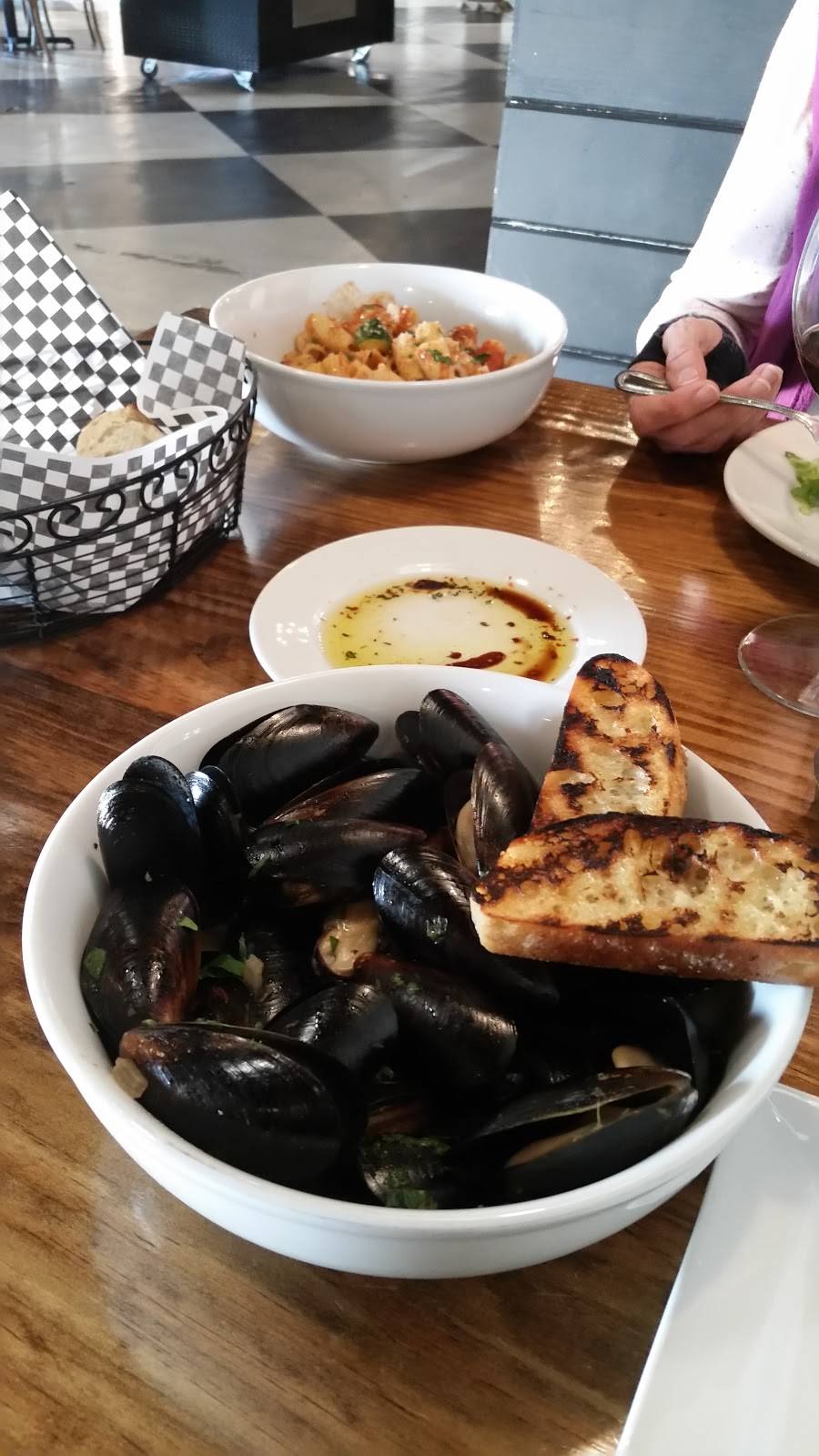 Fresco Italiano | restaurant | 103 Tift Ave S, Tifton, GA 31794, USA | 2293964670 OR +1 229-396-4670