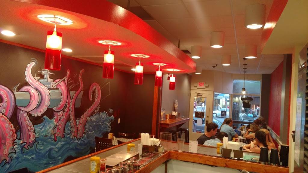 Bar Local Pub & Pizzeria | restaurant | 19 Market St, Wilmington, NC 28401, USA | 9108335799 OR +1 910-833-5799