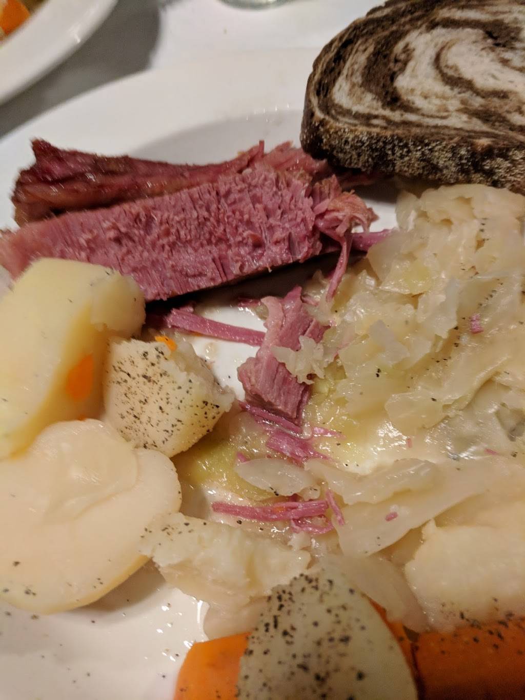 The Nite Cappe Steak And Seafood Restaurant | restaurant | 1769 Abbott Rd, Lackawanna, NY 14218, USA | 7168259488 OR +1 716-825-9488