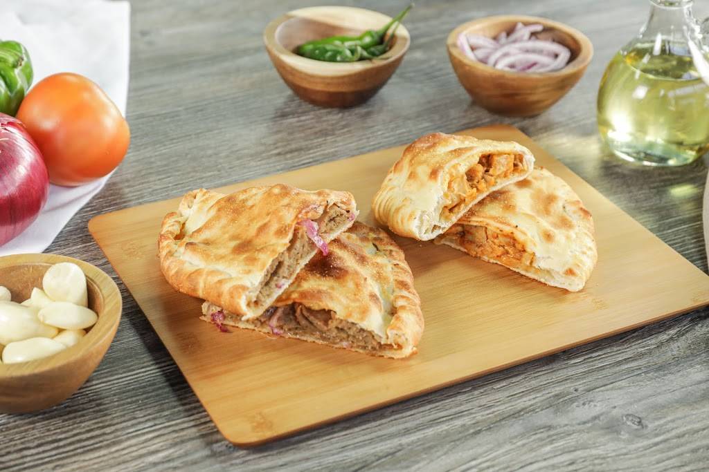 Pizza Twist | restaurant | 901 W Royal Ln Suite 100, Irving, TX 75039, USA | 4695990059 OR +1 469-599-0059