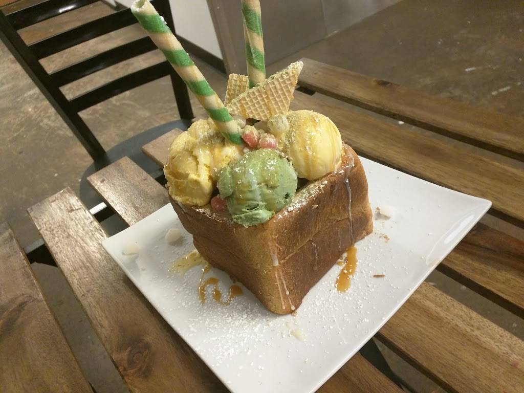 Lazi Cow | restaurant | 407 G St #4, Davis, CA 95616, USA | 5307462088 OR +1 530-746-2088