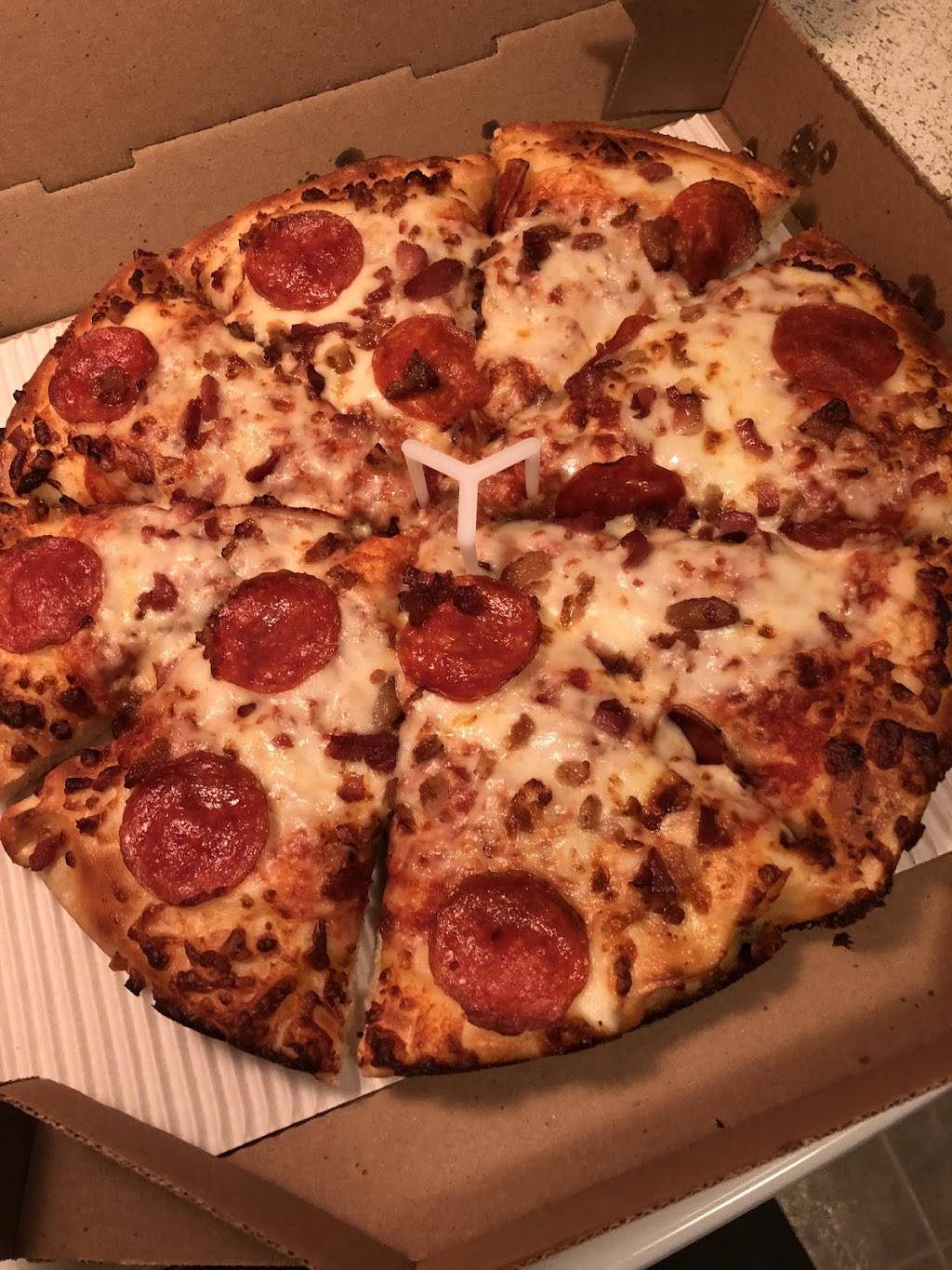 Pizza Hut | meal takeaway | 908 Bacons Bridge Rd, Summerville, SC 29485, USA | 8438718200 OR +1 843-871-8200