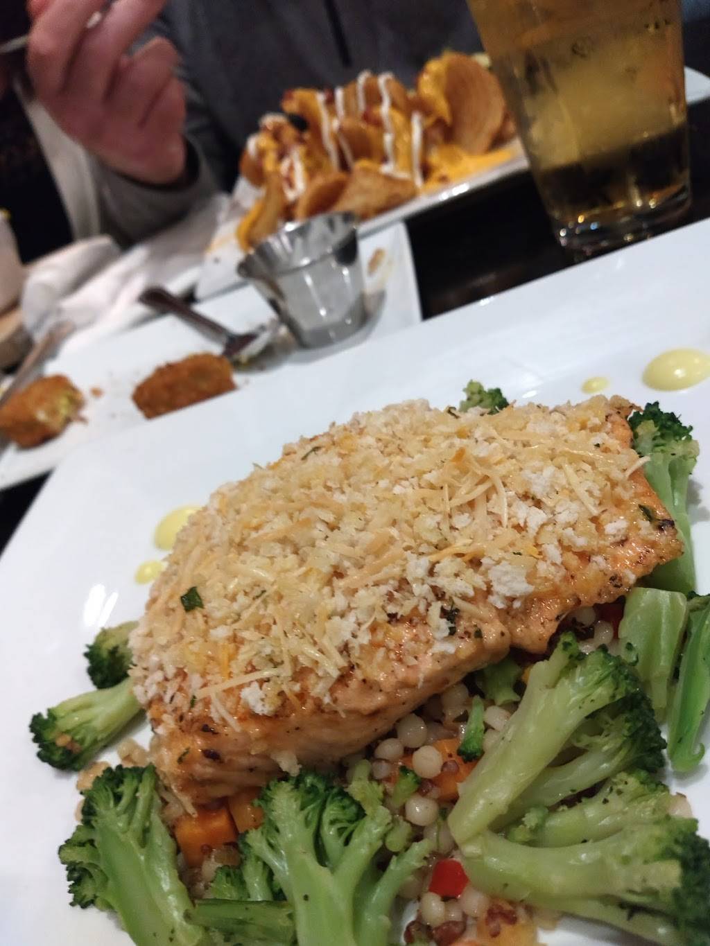 Dillys Restaurant and Bar | restaurant | 117 W Rochester St, Akron, IN 46910, USA | 5745982222 OR +1 574-598-2222