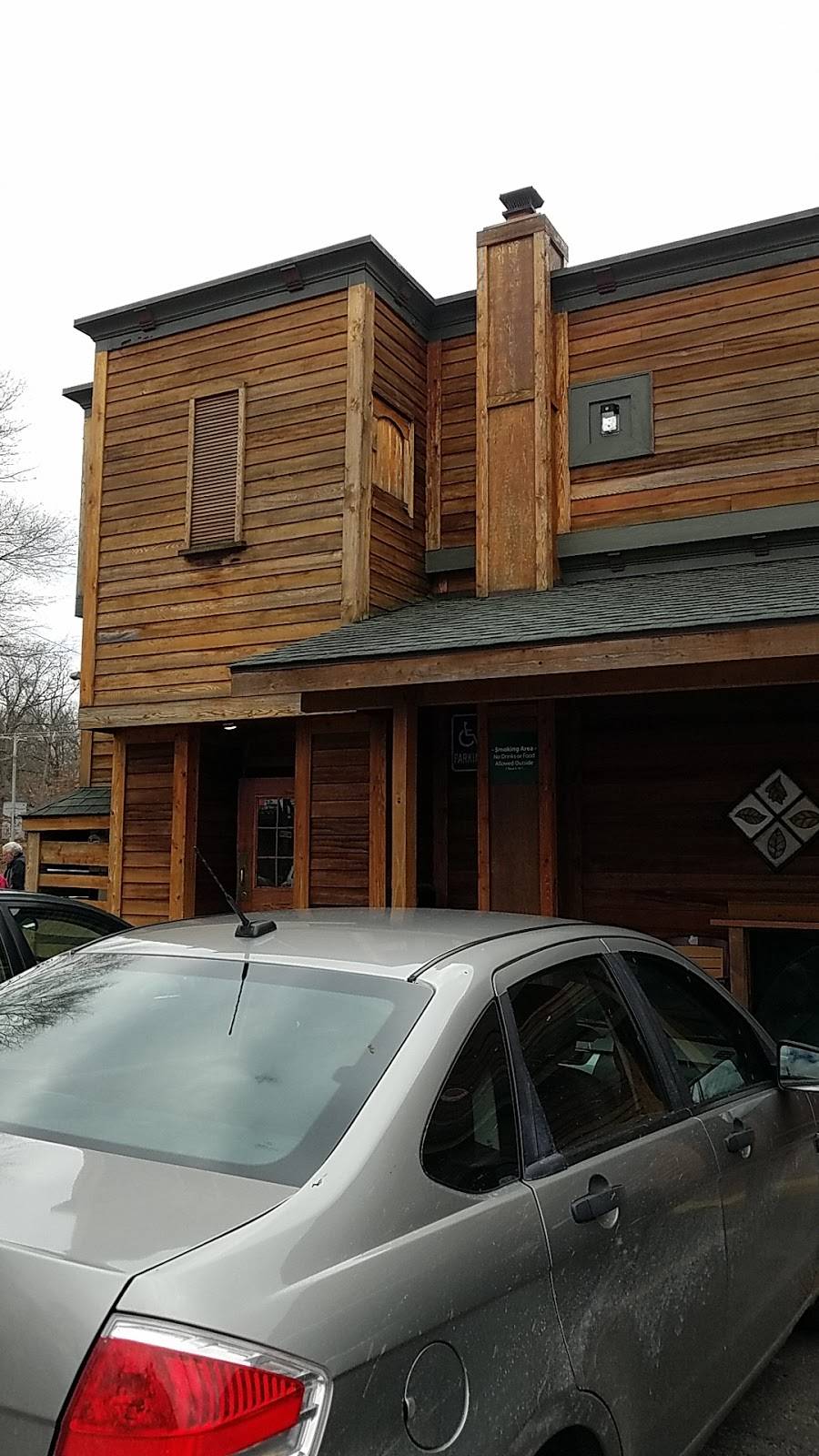 Bud & Stanleys Pub & Grub | restaurant | 1701 4 Mile Rd NE, Grand Rapids, MI 49525, USA | 6163619782 OR +1 616-361-9782