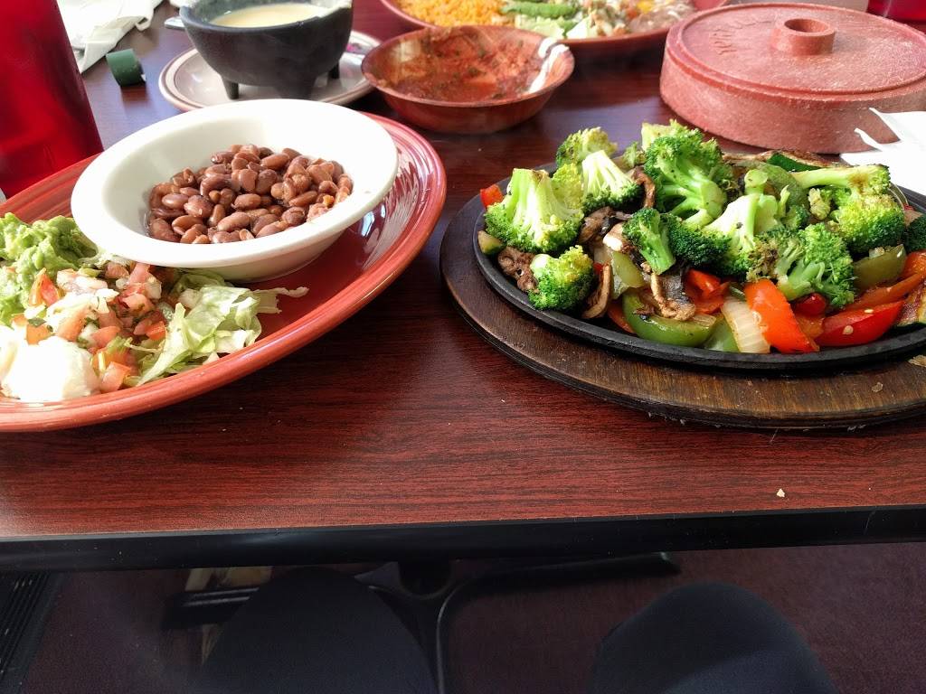 Fiesta Acapulco Mexican Grill | restaurant | 5686 Dressler Rd NW, North Canton, OH 44720, USA | 3305268379 OR +1 330-526-8379