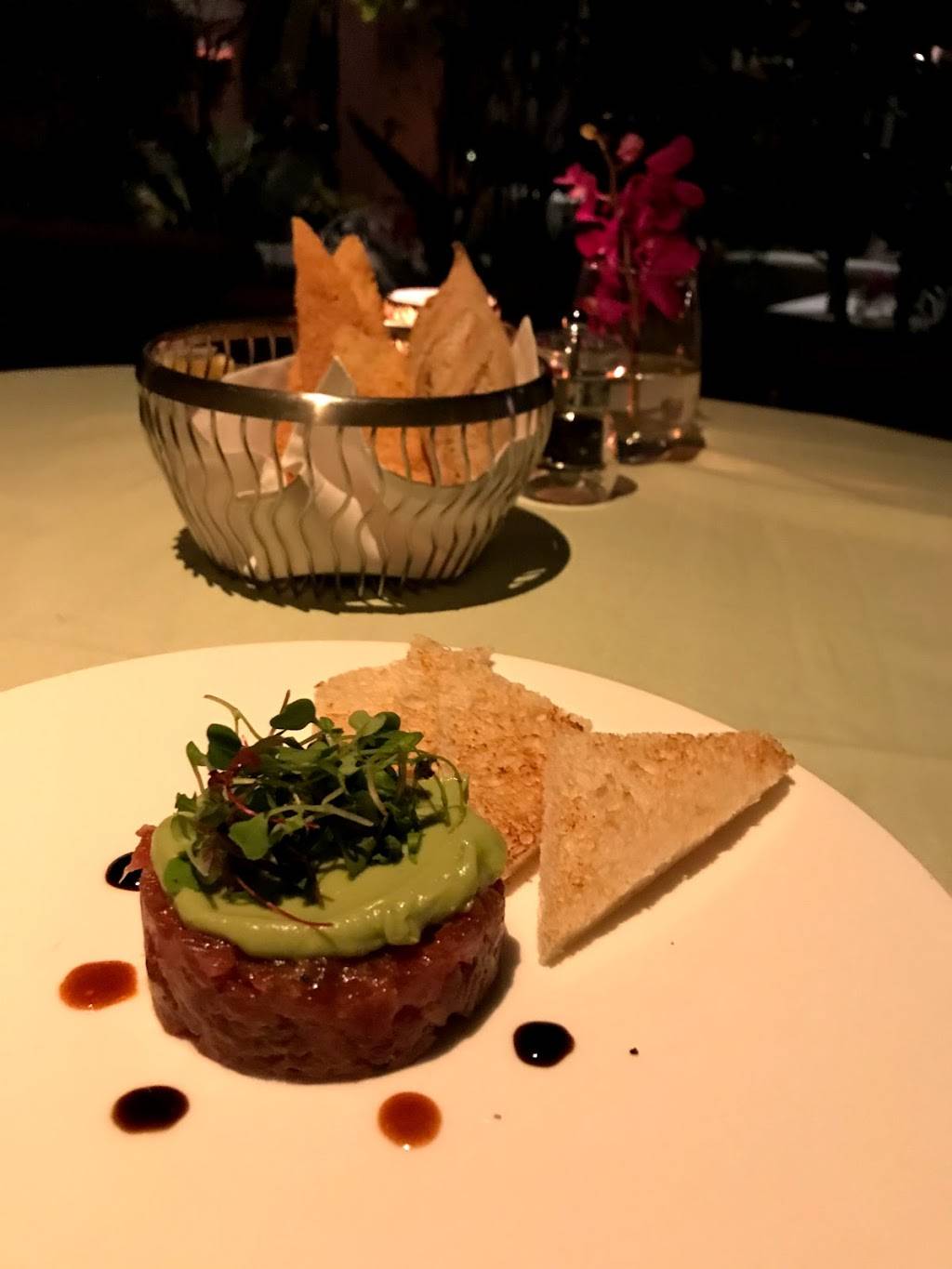 Polo Lounge | restaurant | 9641 Sunset Blvd, Beverly Hills, CA 90210, USA | 3108872777 OR +1 310-887-2777