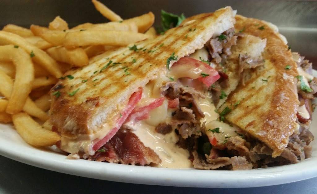 Carmelos Ristorante | restaurant | 31 E Broad St, Bridgeton, NJ 08302, USA | 8564530023 OR +1 856-453-0023