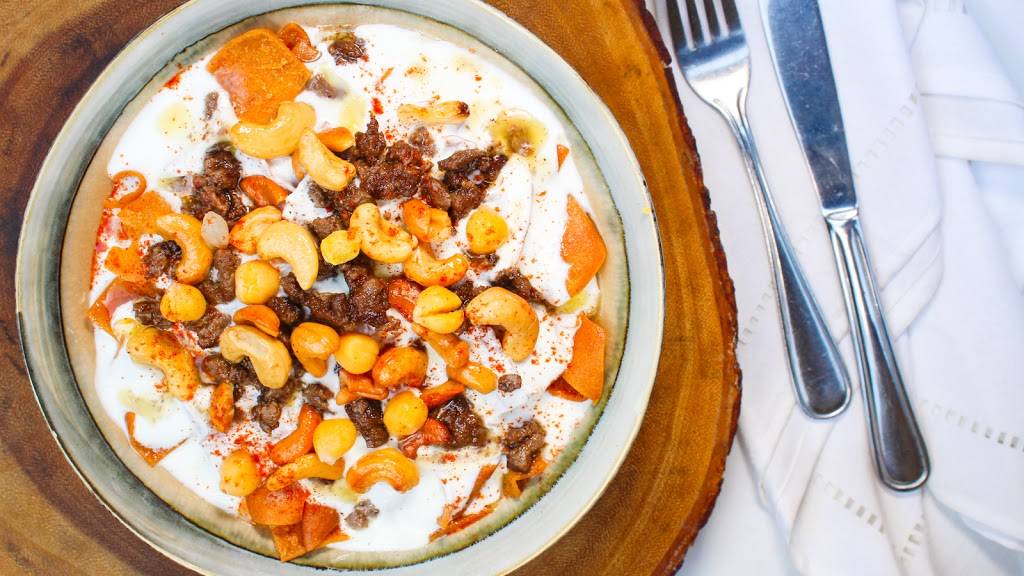 CheeZaatar | restaurant | 667 Fennell Ave E, Hamilton, ON L8V 1V3, Canada | 9053856546 OR +1 905-385-6546