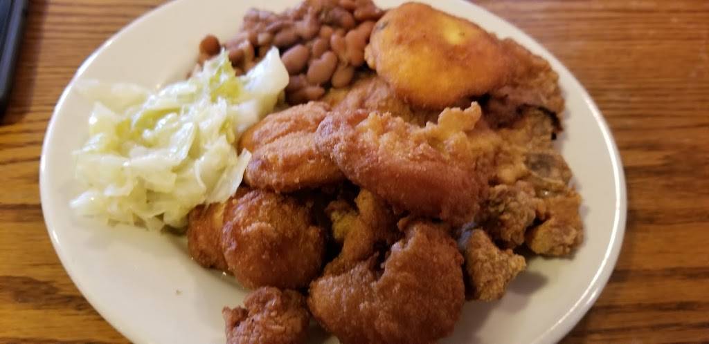 Rascals Restaurant | restaurant | 117 W Louisiana Ave, Vivian, LA 71082, USA | 3183755292 OR +1 318-375-5292