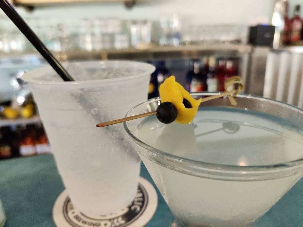 Ocean Republic Brewing | restaurant | 1630 SE Federal Hwy, Stuart, FL 34994, USA | 7726005596 OR +1 772-600-5596