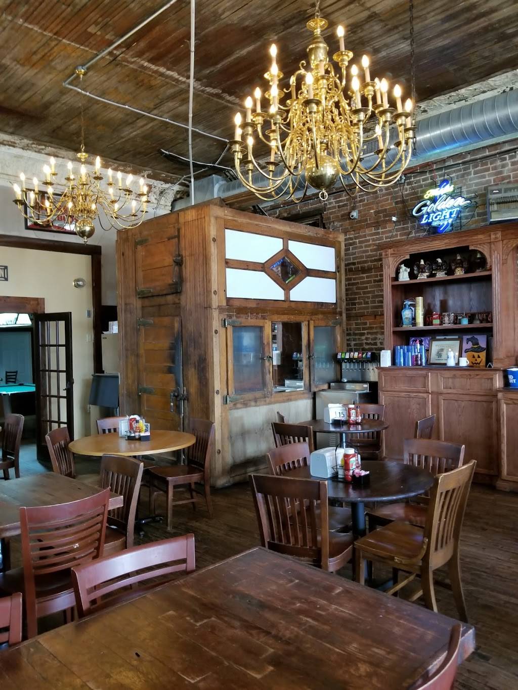 Tilleys Tavern | restaurant | 303 E Main St, Mt Olive, IL 62069, USA | 2179992279 OR +1 217-999-2279