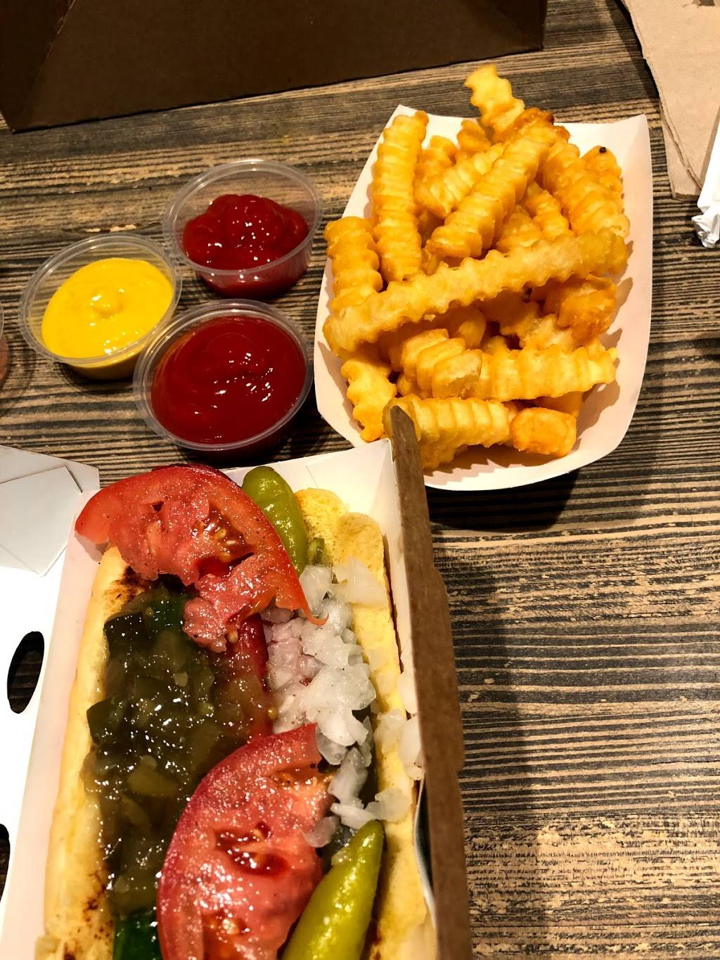 Shake Shack | restaurant | 101 MGM National Ave, Oxon Hill, MD 20745, USA | 2406720155 OR +1 240-672-0155