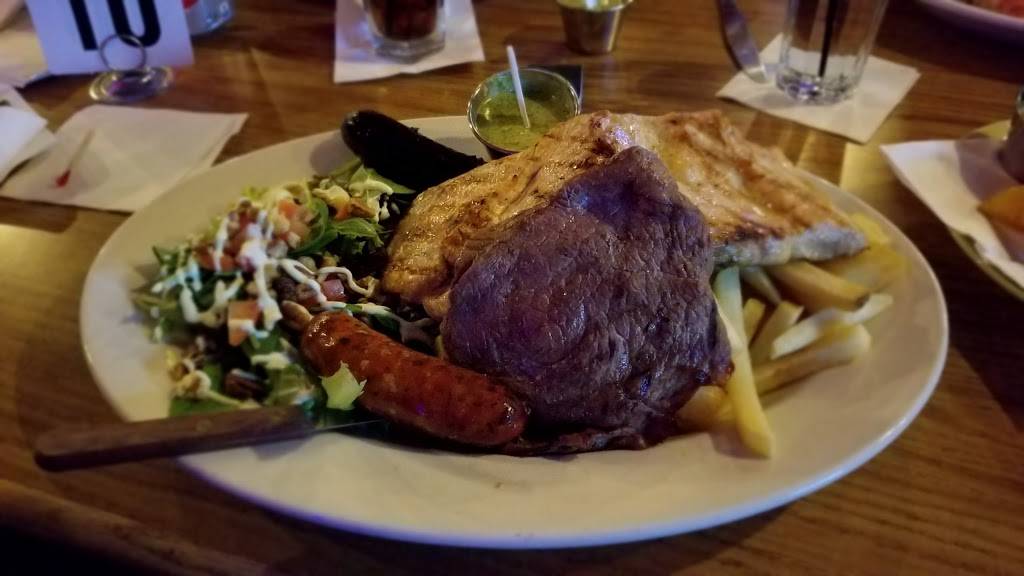 Congas Restaurant & Lounge | restaurant | 7021 W Higgins Ave, Chicago, IL 60656, USA | 7737756615 OR +1 773-775-6615