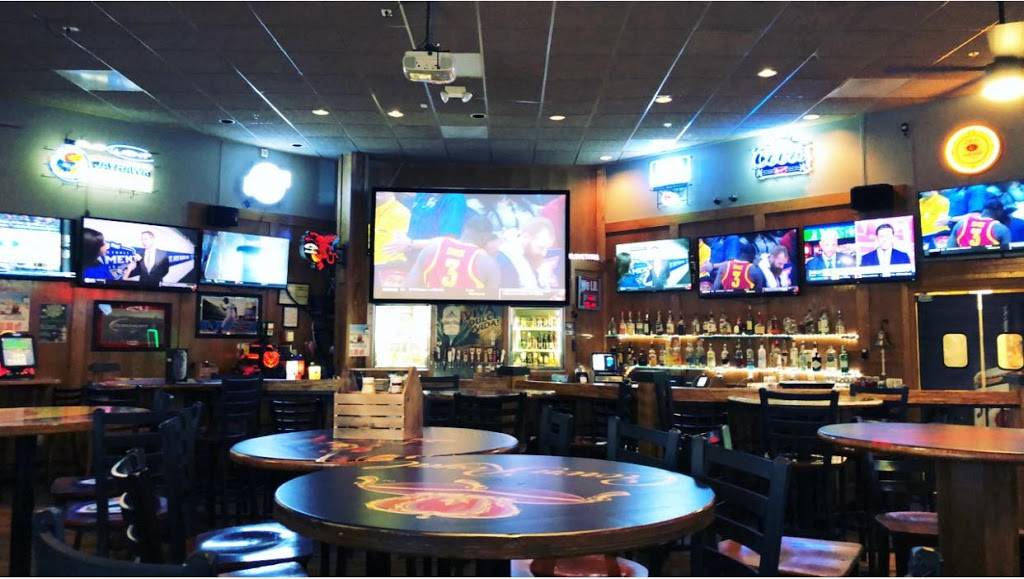 The Bullpen on 135th Bar & Grill | restaurant | 11316 W 135th St, Overland Park, KS 66221, USA | 9138515165 OR +1 913-851-5165