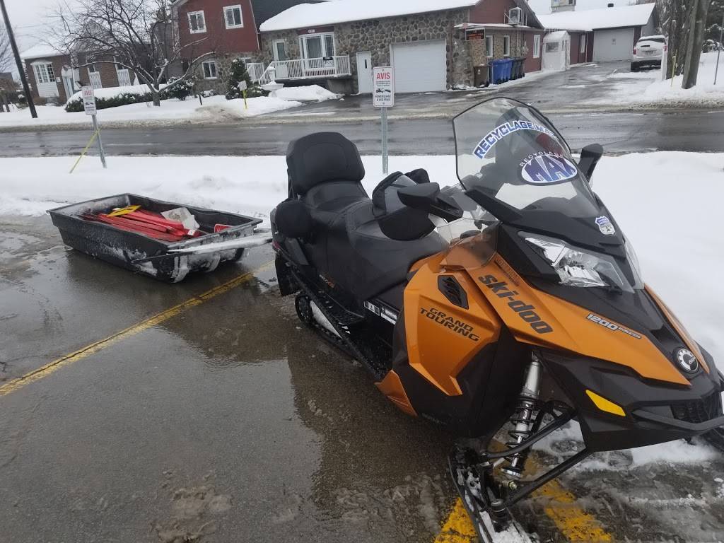 Deli Burger | restaurant | 505 Boulevard Ste Anne, Sainte-Anne-des-Plaines, QC J0N 1H0, Canada | 4504786868 OR +1 450-478-6868