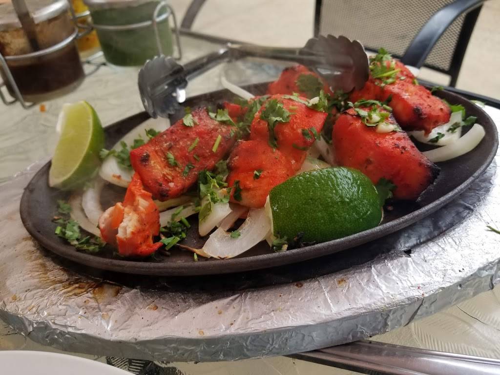 The Masala Twist | restaurant | 2810 Harbor Blvd #B1, Oxnard, CA 93035, USA | 8058324945 OR +1 805-832-4945