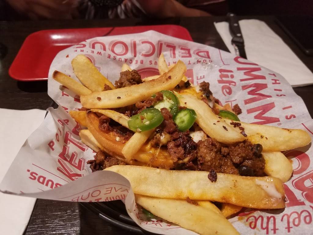 Red Robin Gourmet Burgers and Brews | restaurant | 5531 Office Blvd NE, Albuquerque, NM 87109, USA | 5053459115 OR +1 505-345-9115