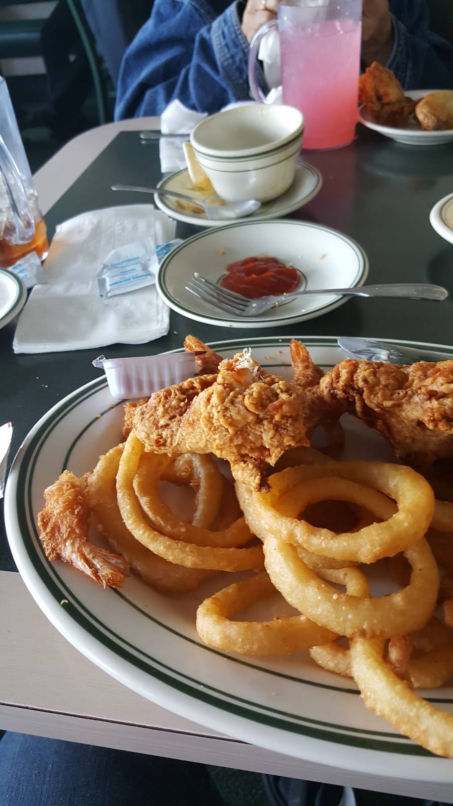 Mr. Chicken | restaurant | 6000 N Telegraph Rd, Dearborn Heights, MI 48127, USA | 3132770100 OR +1 313-277-0100