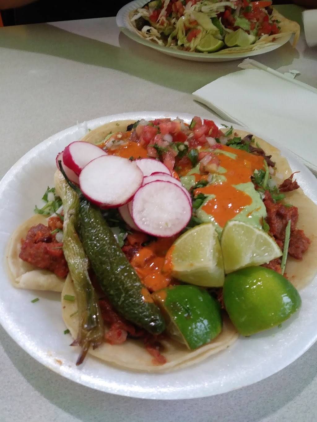 Los Gallitos Taqueria | restaurant | 2630 W Alameda Ave, Denver, CO 80219, USA | 3039550175 OR +1 303-955-0175