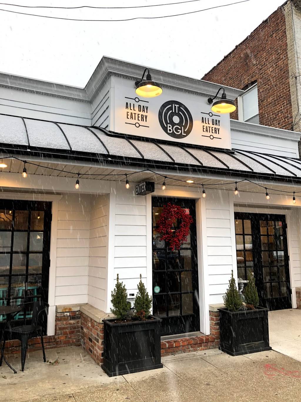 IT BGL | restaurant | 19 E Main St, Oyster Bay, NY 11771, USA | 5166281110 OR +1 516-628-1110