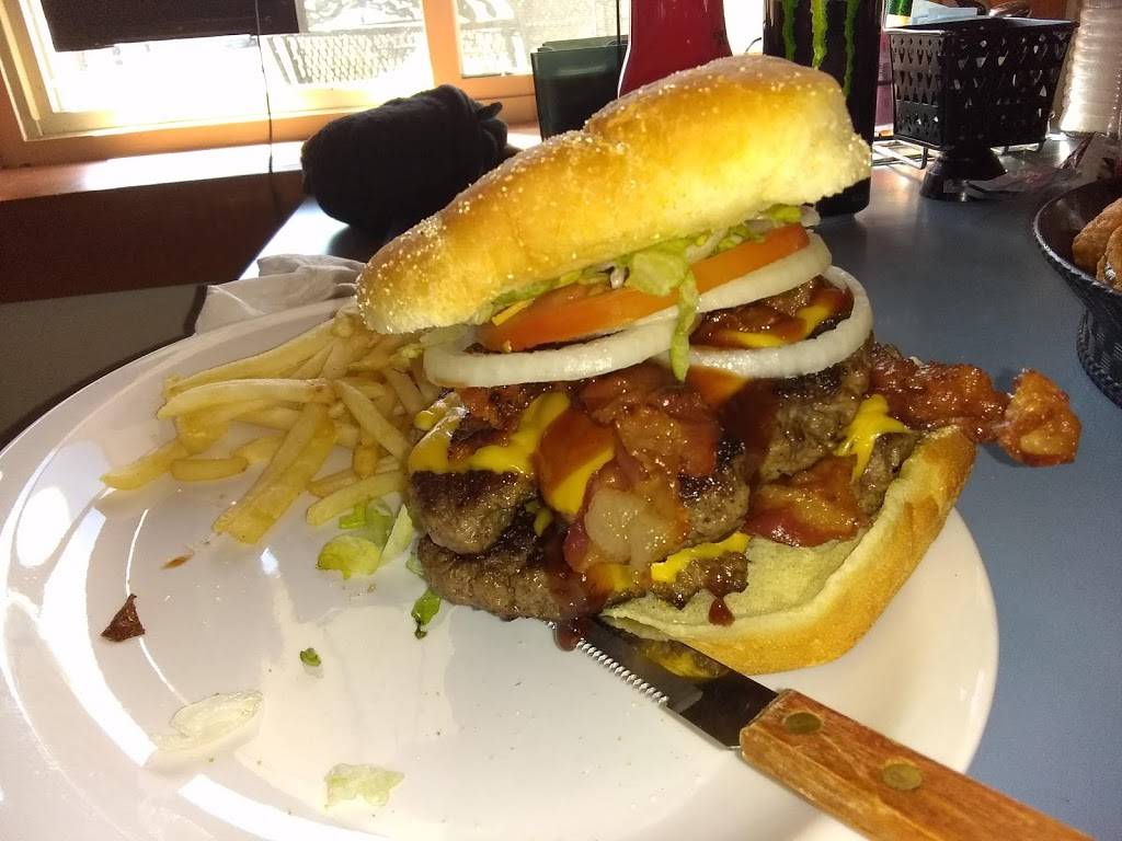 Hoops Sports Bar & Restaurant | restaurant | 1601 Rossville Ave, Frankfort, IN 46041, USA | 7656593313 OR +1 765-659-3313