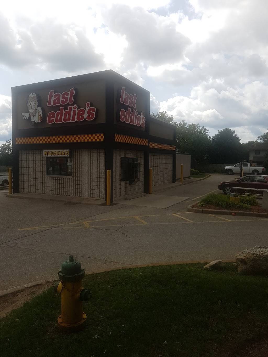 Fast Eddies Hamburgers | restaurant | 160 Dundas St S, Cambridge, ON N1R 8A8, Canada | 5196226180 OR +1 519-622-6180